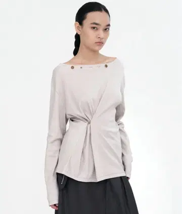 MILLO WOMEN Button Mix T-Shirt [Beige]