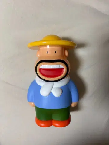 칼 아저씨 저금통