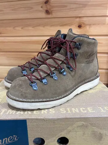 Danner MOUNTAIN LIGHT