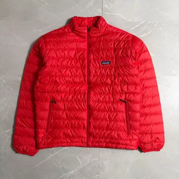 새상품급 파타고니아 다운 스웨터 레드 M 사이즈 Patagonia