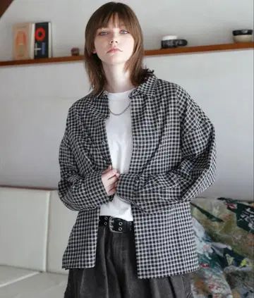 체크 무늬 긴팔 셔츠