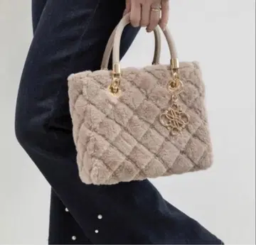 RANDA 퍼 퀼팅 핸드백