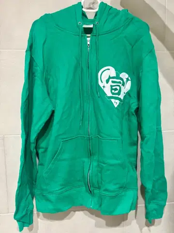 초토키메키 센덴부 스테디셀러 후드티 요시카와 히요리