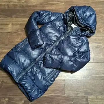 MOUSSY 네이비 다운 자켓