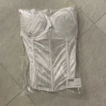 미사용 새상품 tu-hacci 브라이덜 이너 세트 글래머 사이즈 화이트