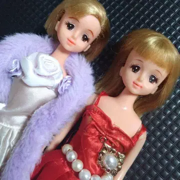 제니 인형 화이트와 빨간색 드레스 [ 1981년 제조 ]