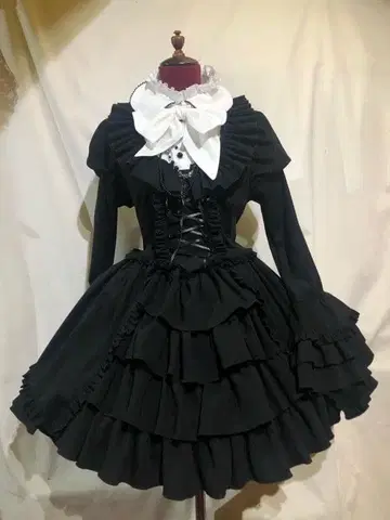 MARBLE 앨리스풍 레이스업 원피스