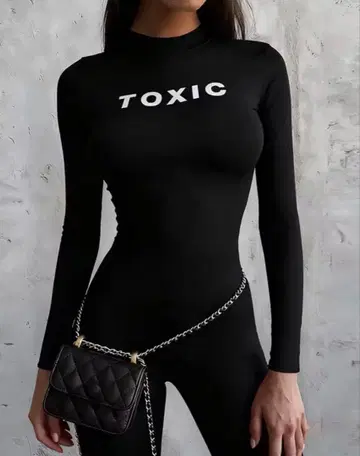 TOXIC 프린트 블랙 올인원