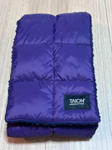 TAION 타이온 리버서블 다운 보아 머플러 퍼플/네이비