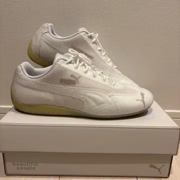 PUMA beautiful people 화이트 스니커즈