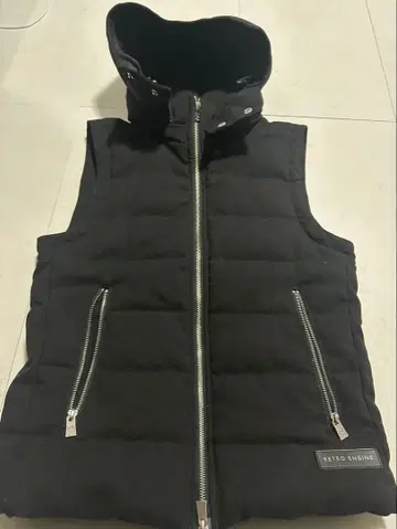 RETRO ENGINE 후드 부착 다운 자켓