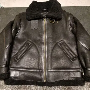 가죽 보아 카라 무스탕 코트 블랙