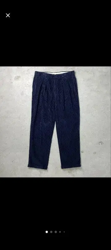 L.L.Bean 엘엘빈 2턱 굵은 폭 코듀로이 팬츠 네이비 컬러