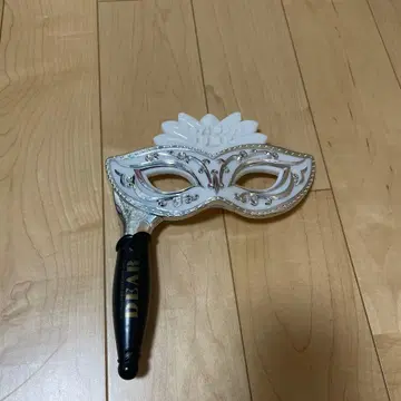 DEAR. 화이트 마스크형 응원봉