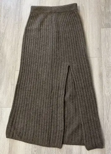 ETRE TOKYO 슬릿 리브 야크 스커트