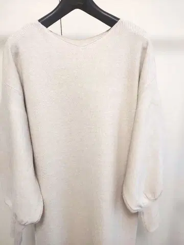 [플러스오토하] PLUS OTO.HA 긴팔 니트 원피스