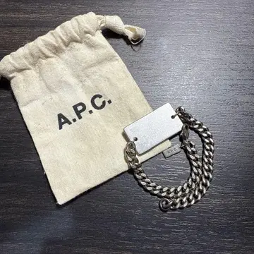 A.P.C. 체인 팔찌 오리지널 파우치 포함
