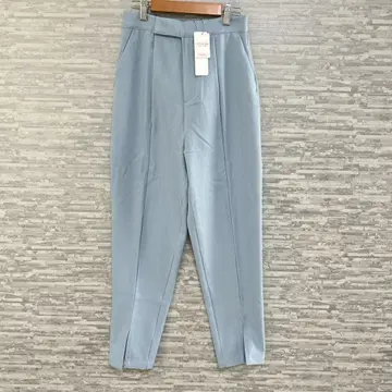 새상품 미사용 라이트 블루 테이퍼드 팬츠 L 사이즈 깔끔한 캐주얼
