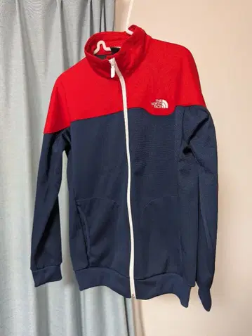 [ THE NORTH FACE ] 트랙 자켓 네이비 x 레드 L 사이즈