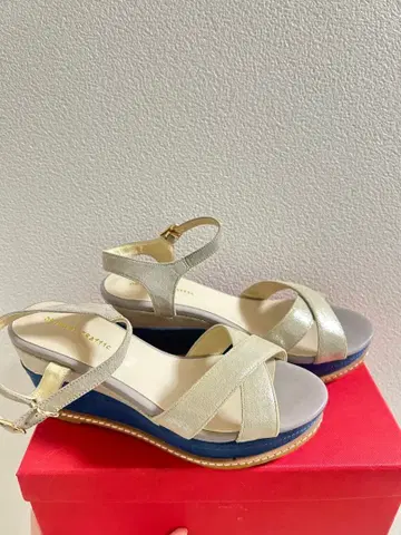 실버 웨지솔 샌들