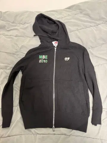 MASTER BUNNY EDITION 후드티 블랙 사이즈 1