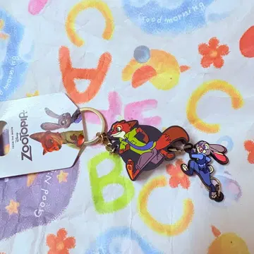 주토피아 릴이 달린 키체인 주디&닉 디즈니 스토어