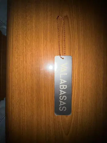 valabasas 단품. 플레이트제. 유통되지 않은 귀한 물품입니다!