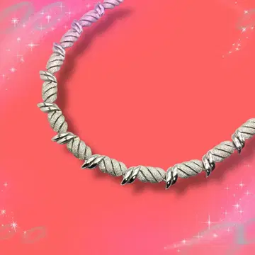 [ 새상품급 ] 트리파리 목걸이 실버 계열