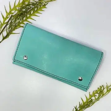 민트 그린 가죽 장지갑