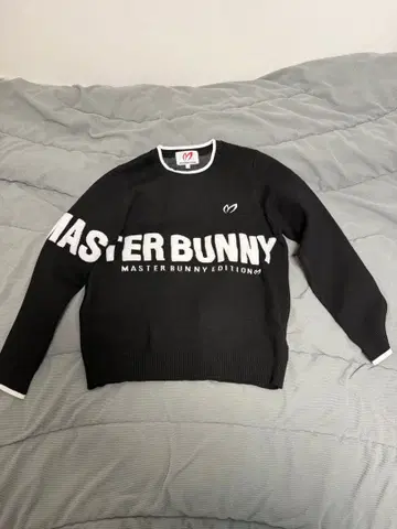 MASTER BUNNY EDITION 블랙 스웨터 사이즈 1