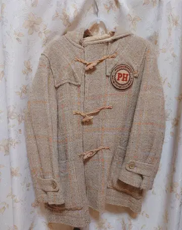 더플 코트 베이지 계열 체크