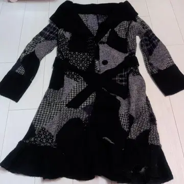 블랙 니트 패턴 롱 코트