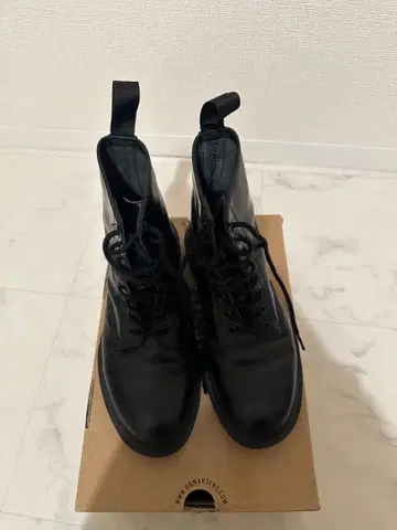 닥터 마틴 1460 모노 블랙