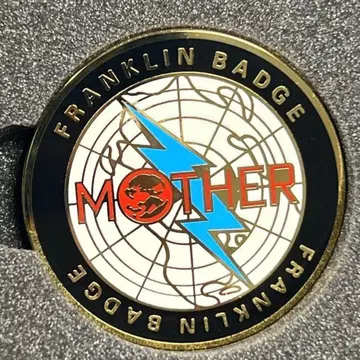 미개봉 새상품 MOTHER 마더 프랭클린 배지