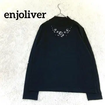 안졸리버 워셔블 꽃무늬 자수 울 혼방 하이넥 니트 긴팔 블랙