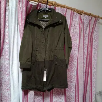 올리브색 모즈 코트 후드 부착