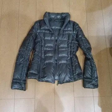 UNIQLO 다운 자켓 M 사이즈