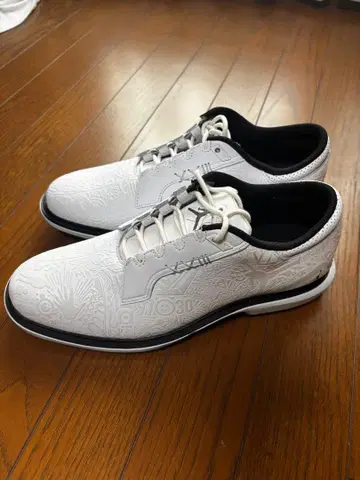 Jordan 화이트 골프화