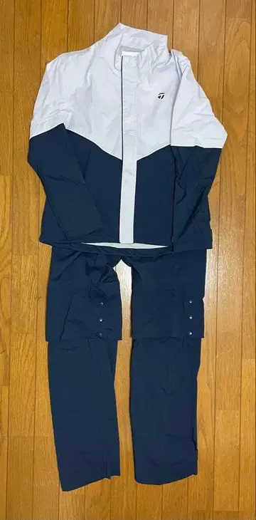 새상품 테일러메이드 우비 M