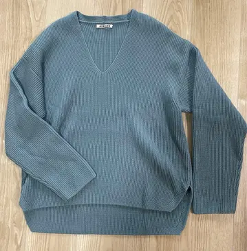 AURALEE 그린 V넥 긴팔 니트