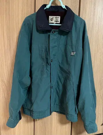 PF 청록색 나일론 자켓