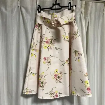 [ 미사용 새상품 ] 아푸와이저 리셰 꽃무늬 플레어 스커트 핑크 계열 2