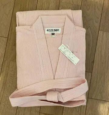 GOOD NIGHT 핑크 목욕 가운