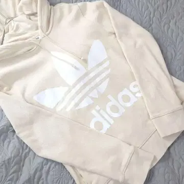 아디다스 맨투맨 후드티 베이지