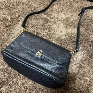 블랙 가죽 숄더백 애니에스b