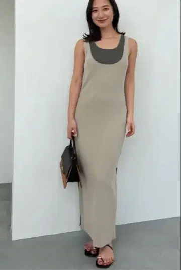 아뉴앙스 레이어드 바이컬러 니트 원피스 새상품급