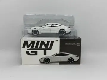 MINI GT 포르쉐 타이칸 터보 S 화이트