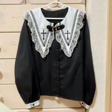 MARS 벨트 포함 크로스 자수 블라우스 화이트