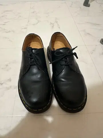 닥터마틴 3홀 UK6, 25cm