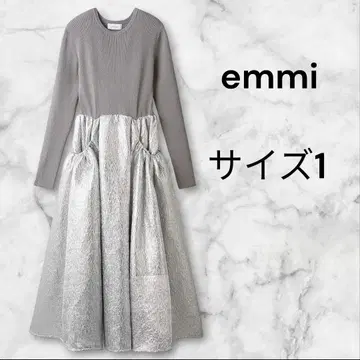 [새상품급] emmi 에미 니트 도킹 원피스 완판템 실버 M 그레이